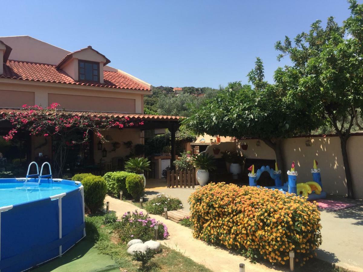 Rafina Great Feeling Villa מראה חיצוני תמונה